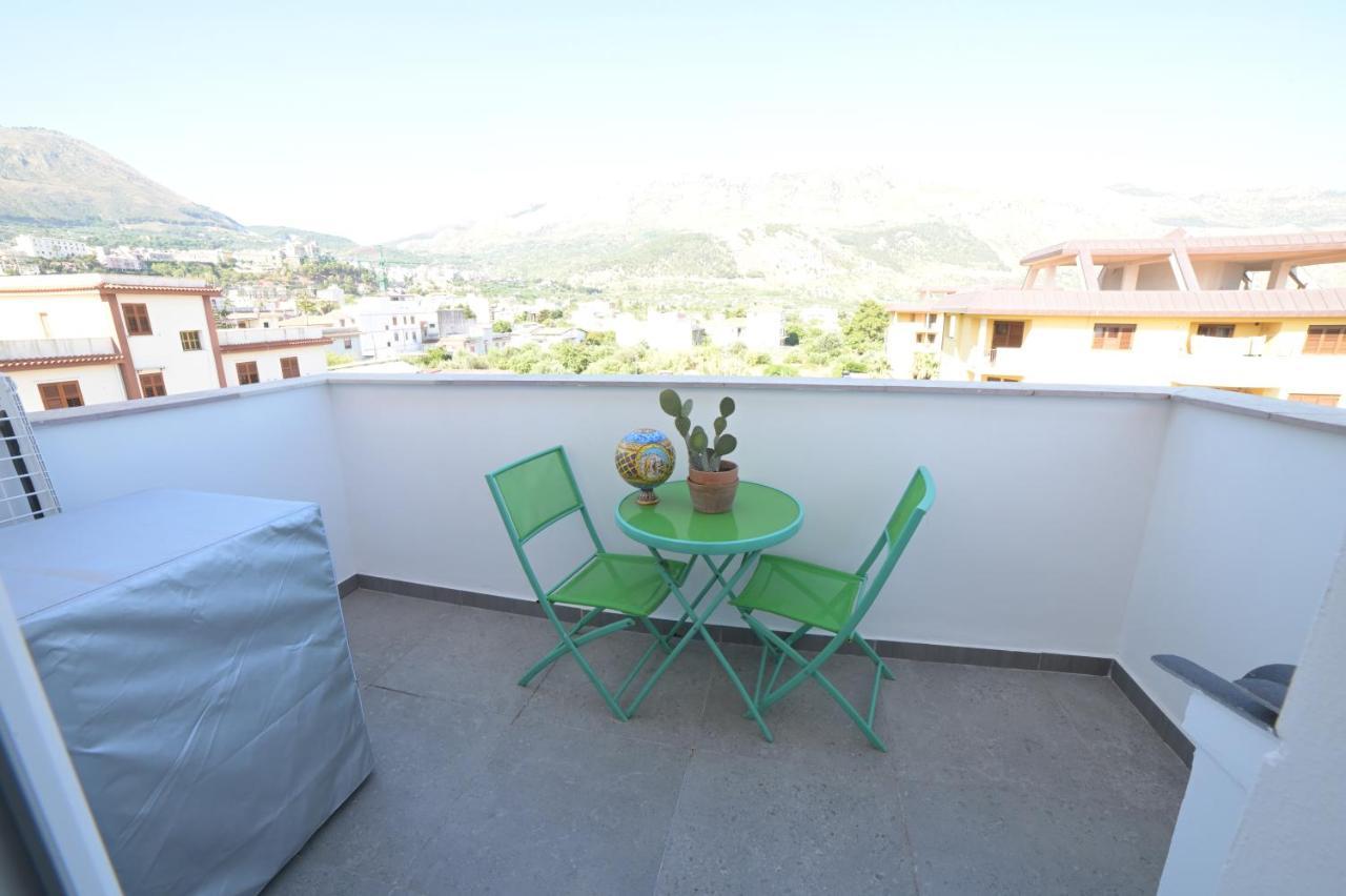 Stanzina Della Baronessa Bed & Breakfast Carini Bagian luar foto